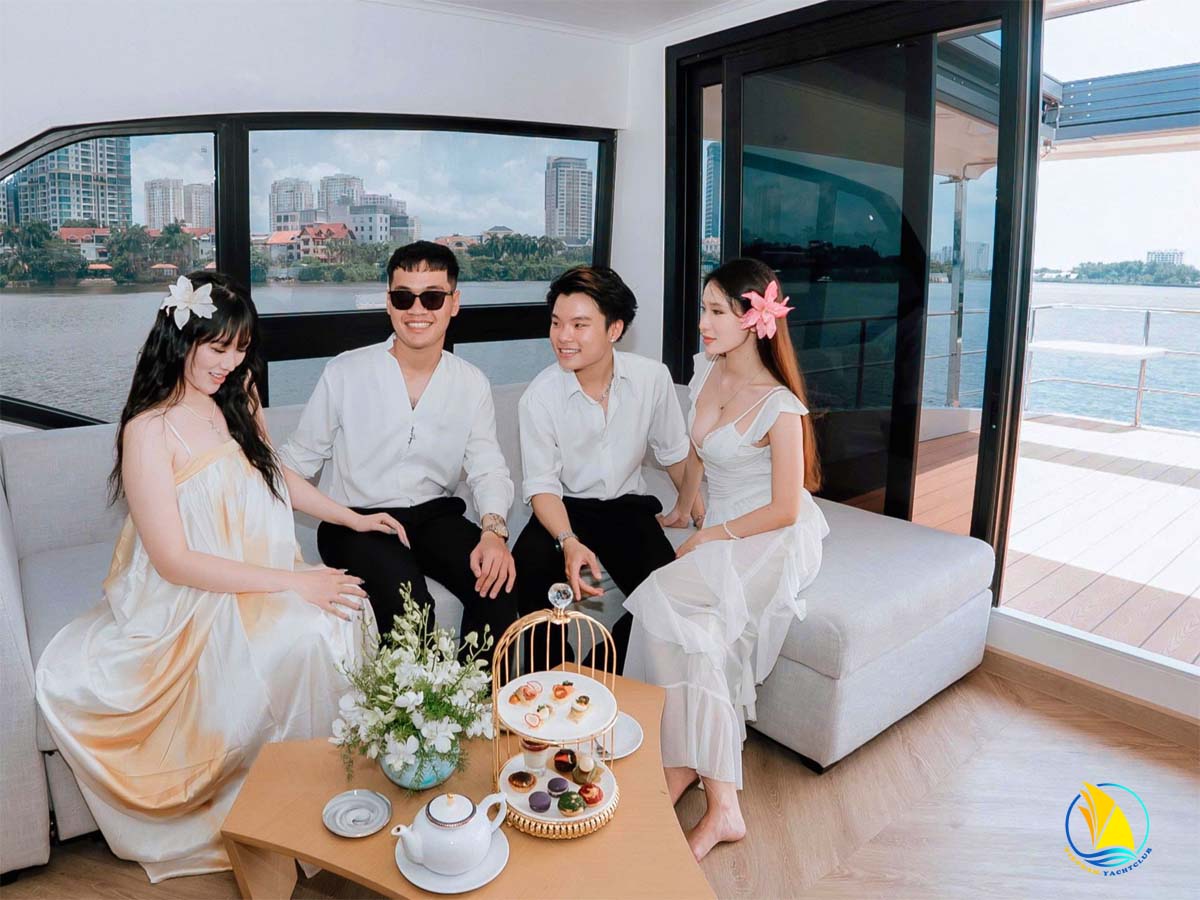 nha-thuyen-du-lich-16-khach-khong-gian-nghi-duong-rieng-tu-giua-dong-song