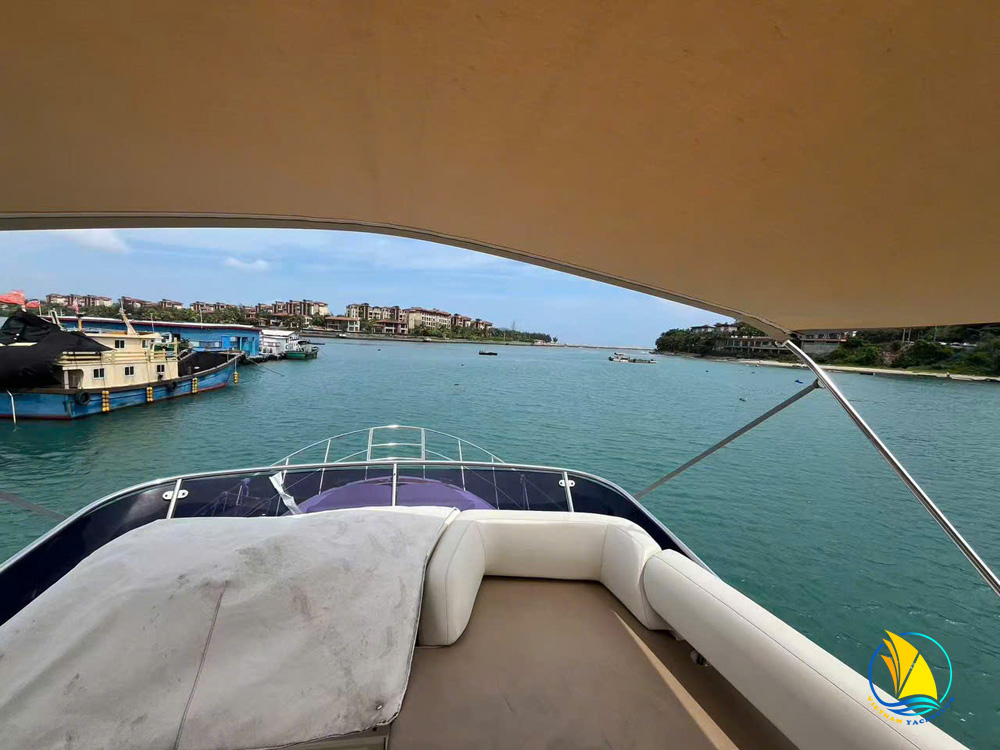 Du-thuyen-azimut-45-feet