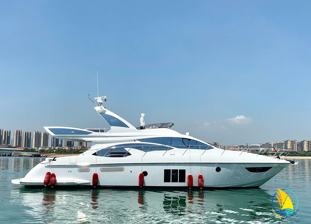 du-thuyen-azimut-60-feet