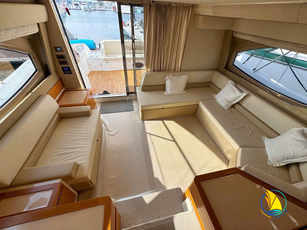 du-thuyen-azimut-60-feet