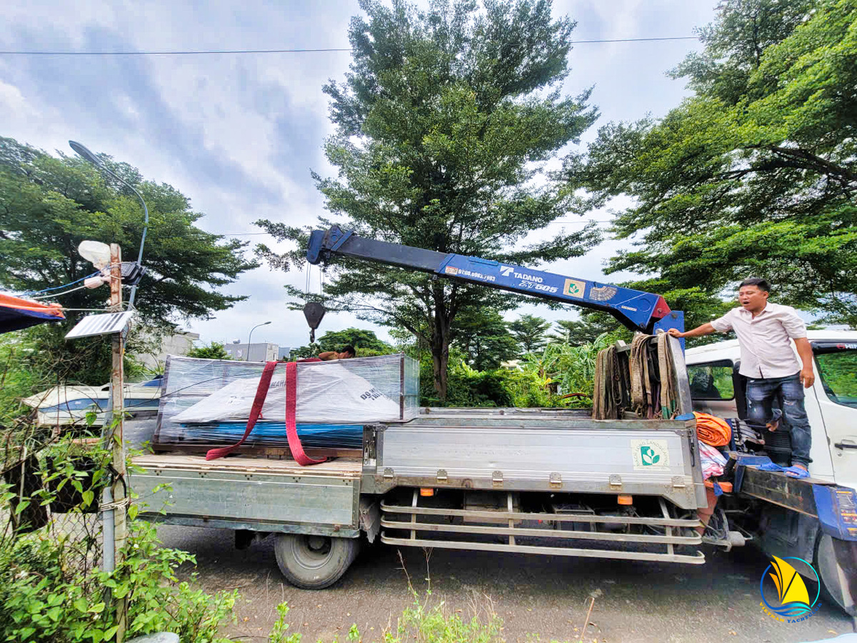 Ban-giao-mo-to-nuoc-yamaha-ex-sport-cho-cong-ty-sinh-thai-nha-trang