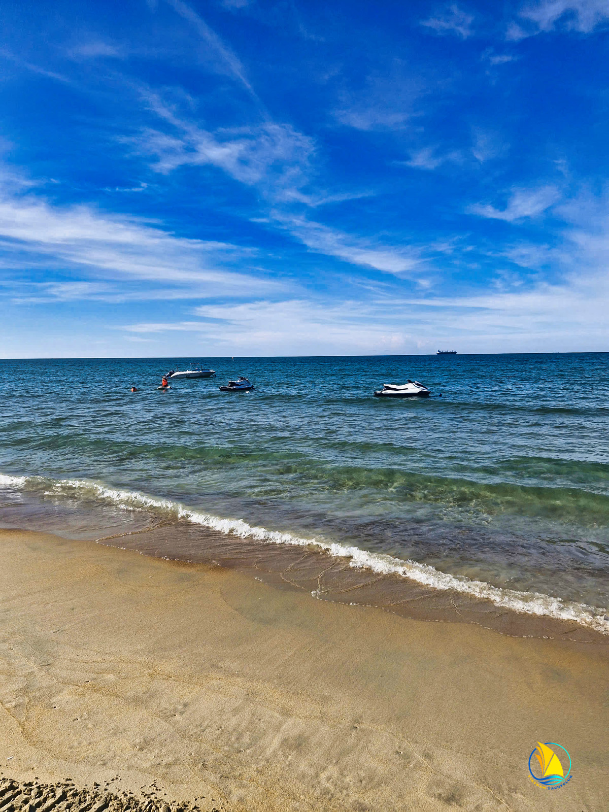 Khang-dinh-vi-the-tien-phong-trong-linh-vuc-giai-tri-bien-cao-cap