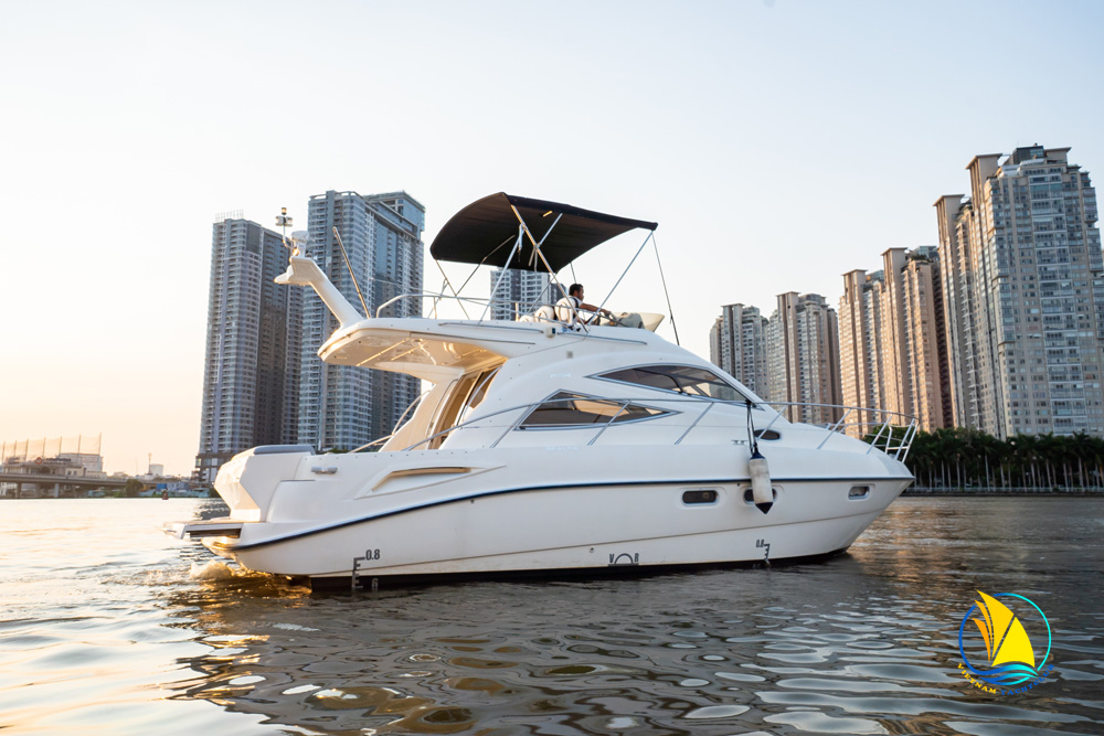 Le-ban-giao-du-thuyen-sealine-f34-yacht-tai-ha-noi-khang-dinh-dang-cap-cung-viet-hoang