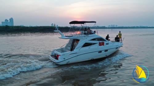 RENTAL PERSONAL SHIP - MINI YACHT