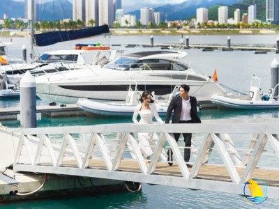CHỤP ẢNH CƯỚI TRÊN DU THUYỀN TẠI NHA TRANG