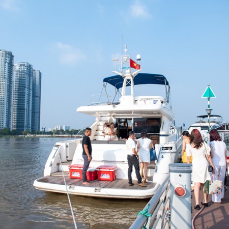 A reputable and cheap yacht rental address in Ho Chi Minh.