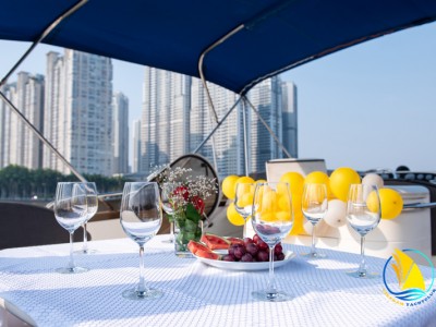 PARTY ORGANIZATION SERVICES ON THE RIVER - HO CHI MINH