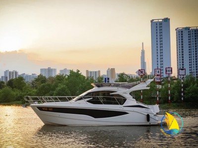 360 FLY GALEON YACHT