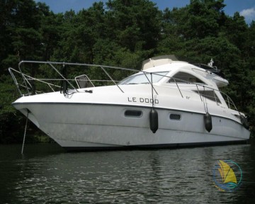 IMPORT YACHT
