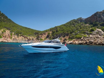 YACHT PRINCESS V40
