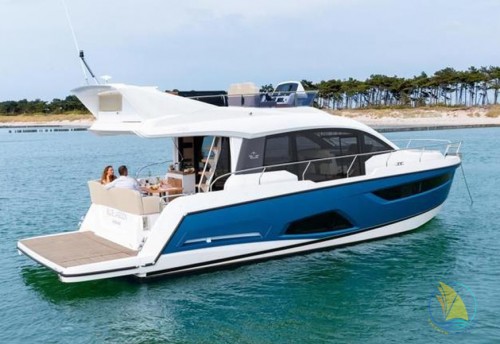 DU THUYỀN SEALINE F430