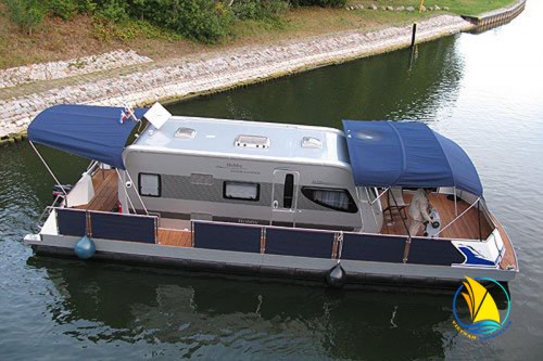 FLOATING HOUSE MOBILE