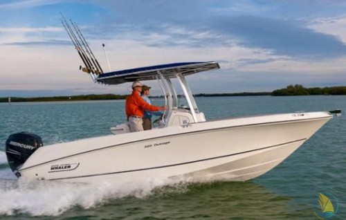 BOSTON 220 OUTRANGE  FISHING BOAT