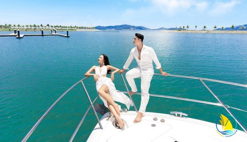 TÌNH YÊU NGỌT NGÀO GIỮA ĐẠI DƯƠNG