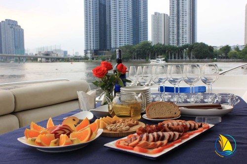 LUXURY DINNER TOUR ON SAIGON RIVER - EXPERIENCE THE PERFECT RELAXATION SPACE