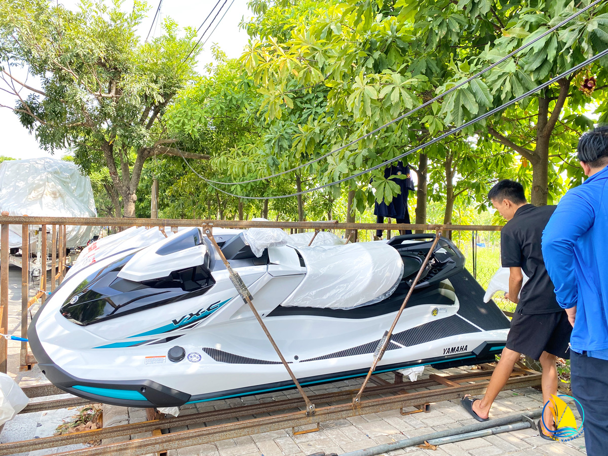 Yamaha Vx-C Jet Ski Delivery in Ho Chi Minh City - Affirming the Classy Experience on the Water