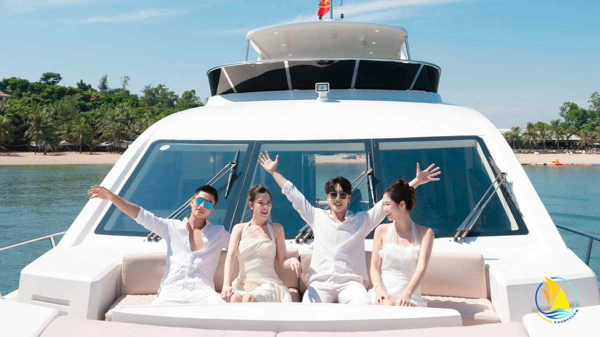 CHO THUÊ DU THUYỀN ĐÀ NẴNG 20 KHÁCH - 4 PHÒNG NGỦ CAO CẤP, TRẢI NGHIỆM THƯỢNG LƯU