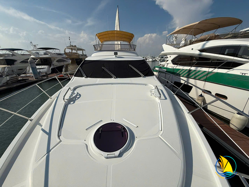 DU THUYỀN AZIMUT 60 FEET