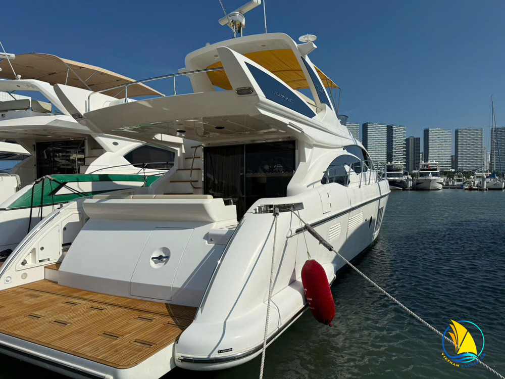 DU THUYỀN AZIMUT 60 FEET