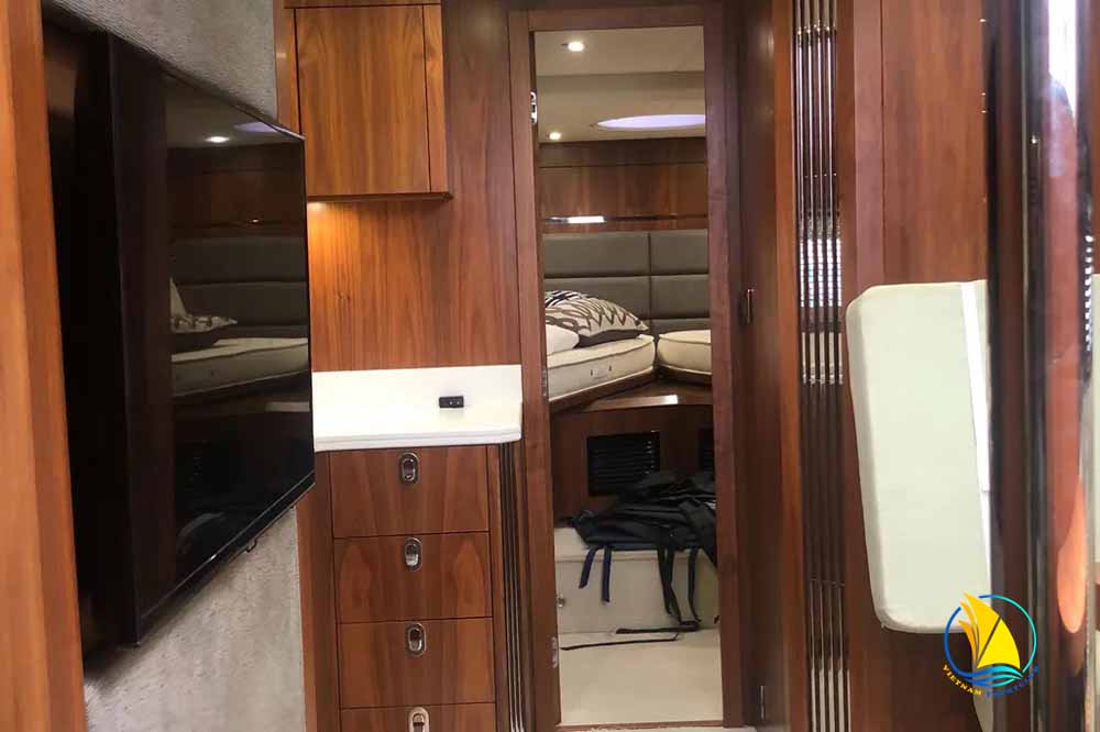 DU THUYỀN SUNSEEKER SAN REMO