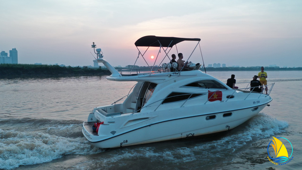 Lễ Bàn Giao Du Thuyền SEALINE F34 Yacht Tại Hà Nội -  Khẳng Định Đẳng Cấp Cùng Việt Hoàng