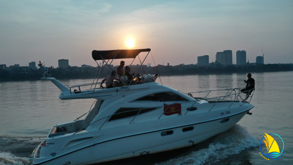 Lễ Bàn Giao Du Thuyền SEALINE F34 Yacht Tại Hà Nội -  Khẳng Định Đẳng Cấp Cùng Việt Hoàng