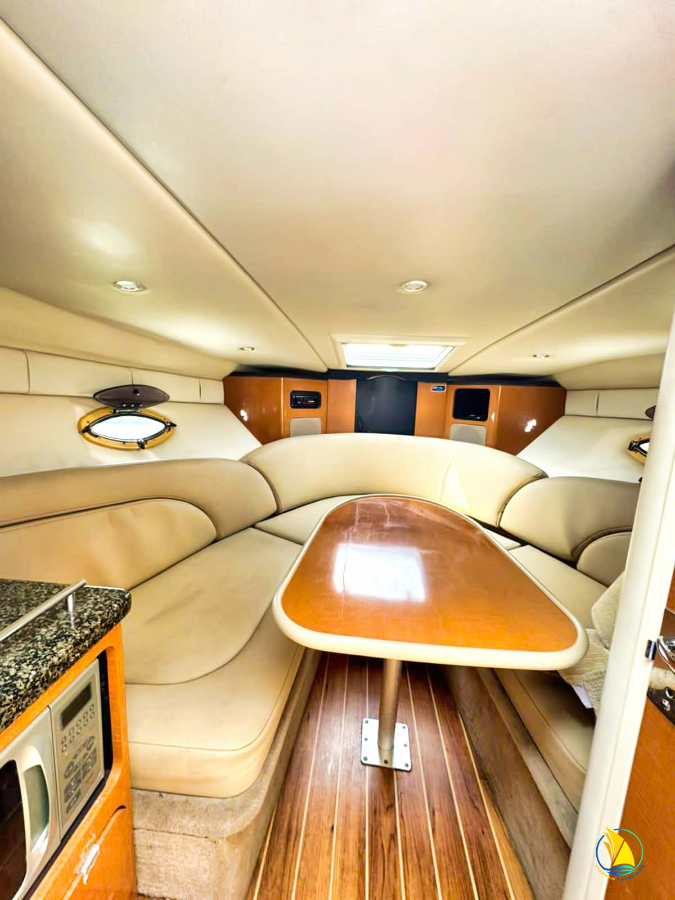 LƯỚT NHẸ TRÊN SÔNG CÙNG YACHT MINI CHAPARRAL