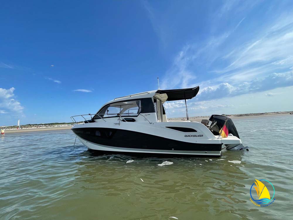 QUICKSILVER 755 WEEKEND FISHING BOAT