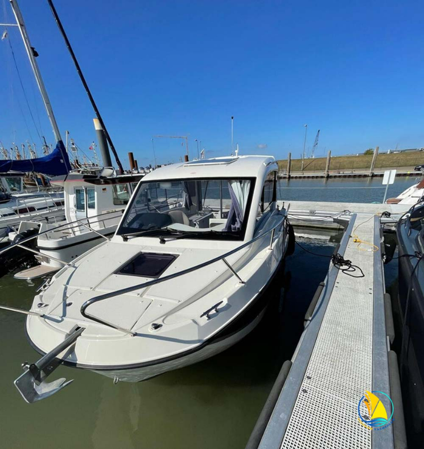 QUICKSILVER 755 WEEKEND FISHING BOAT