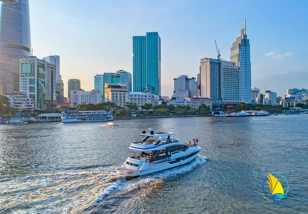 RENTING THE GALEON 640 FLY YACHT ON THE SAIGON RIVER - EXPERIENCE THE PEAK OF LUXURY