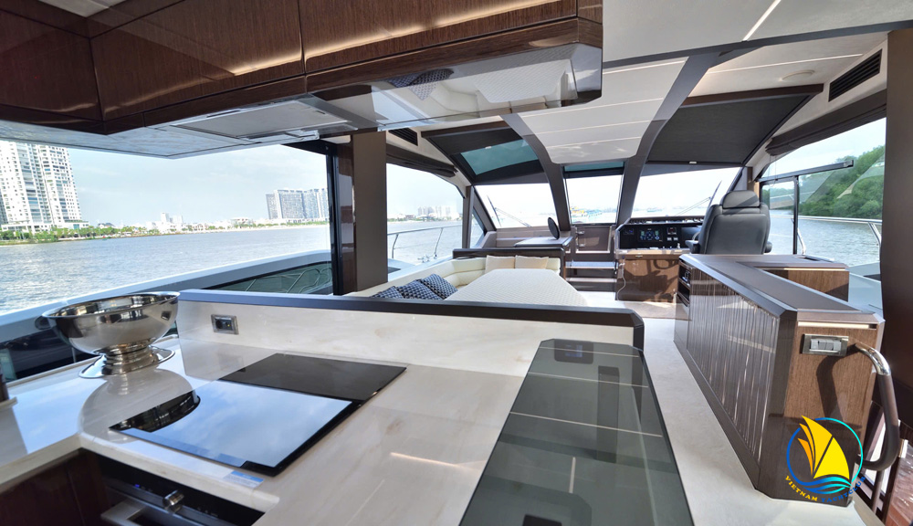 RENTING THE GALEON 640 FLY YACHT ON THE SAIGON RIVER - EXPERIENCE THE PEAK OF LUXURY